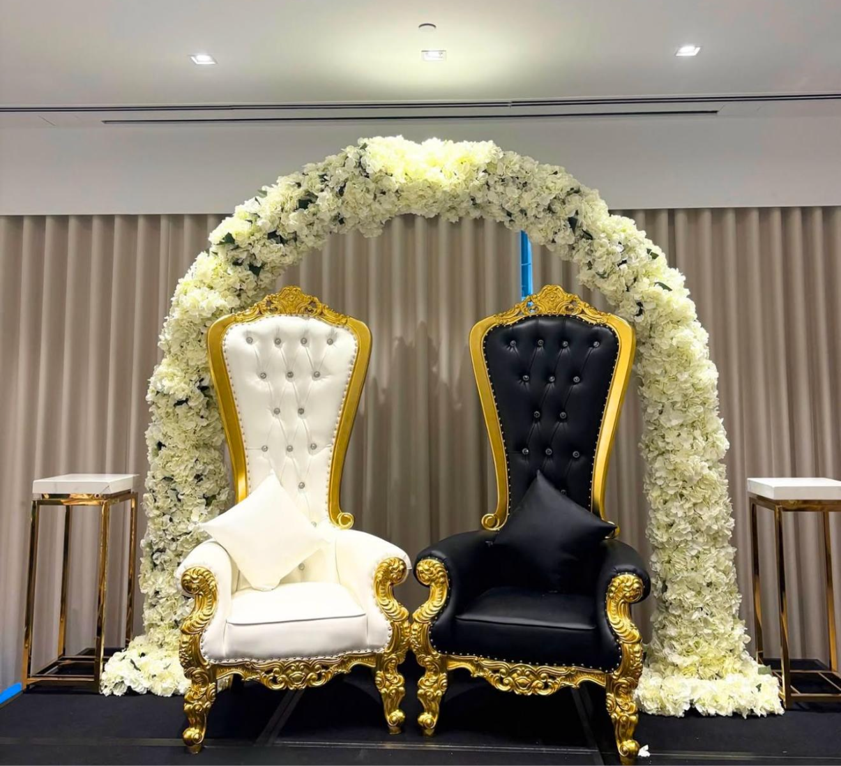 King and Queen Thrones