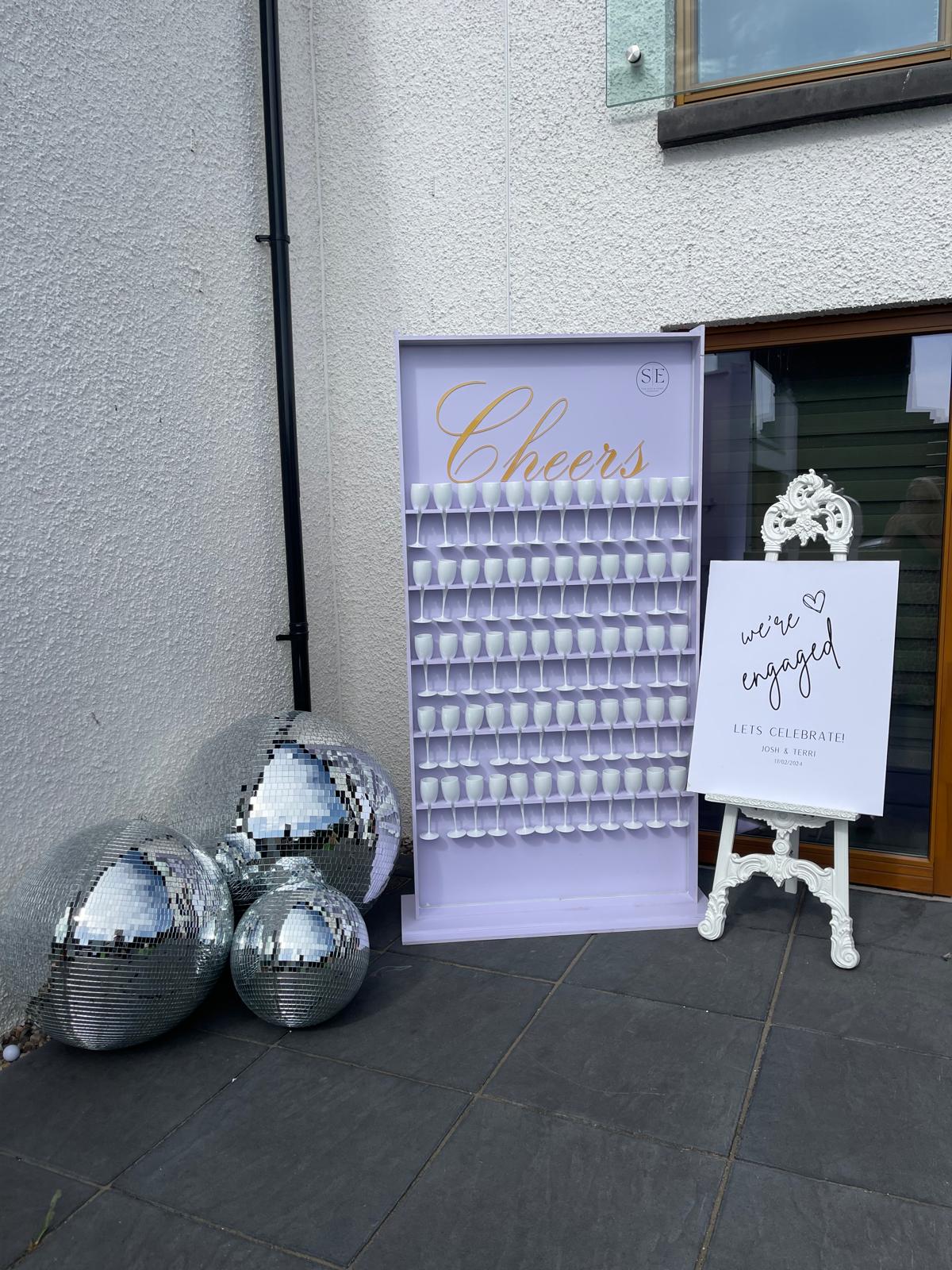 Champagne Wall - White LED