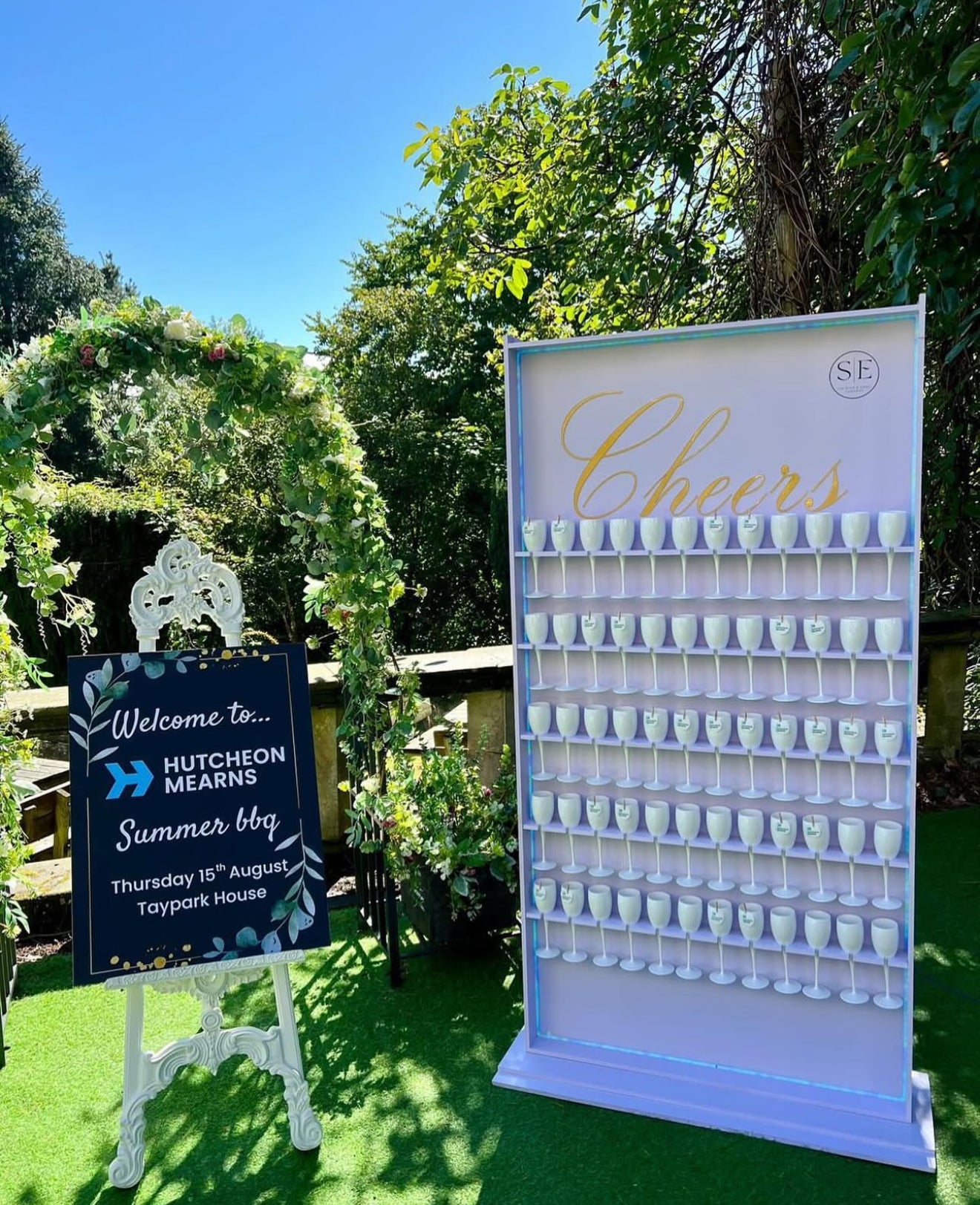 Champagne Wall - White LED